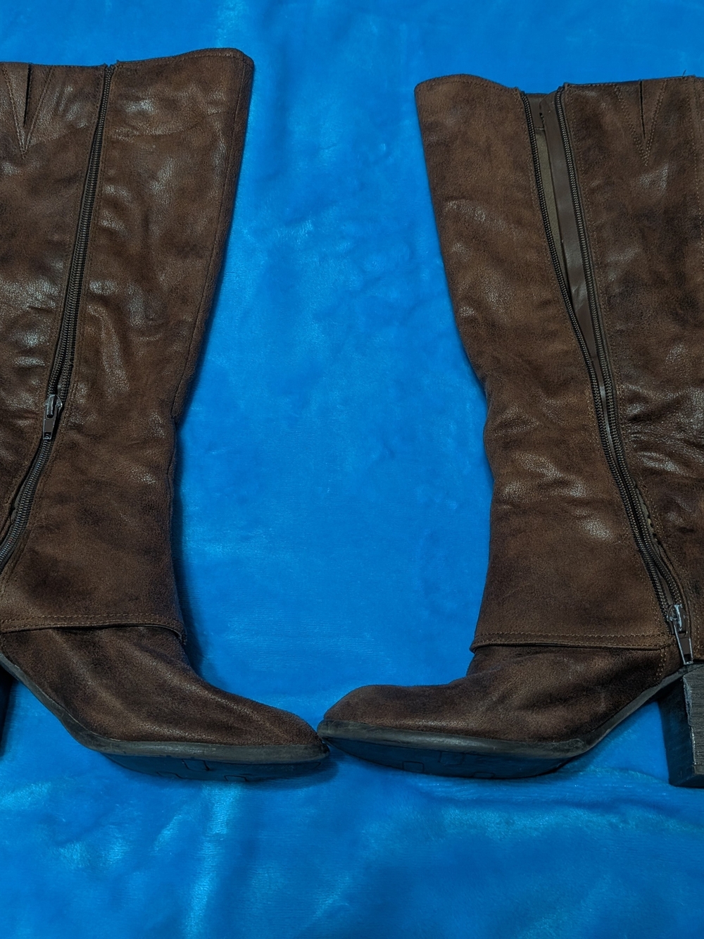 🤎 Brown Knee-High Faux Leather Boots 🤎